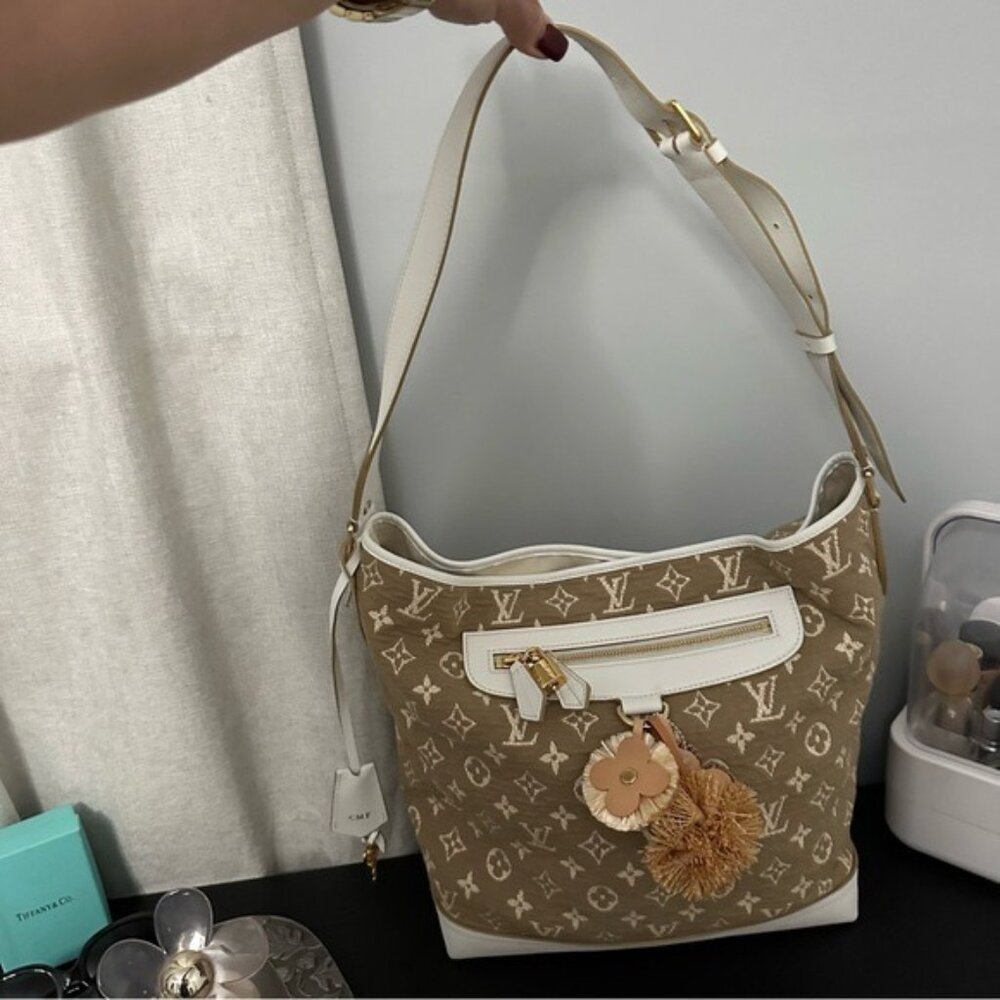 Louis Vuitton Sabia Bouzas PM Monogram Blonde White Shoulder Bag Cruise 2011 - Picture 2 of 16